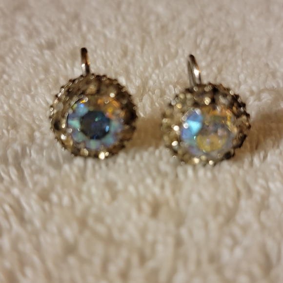 Vintage screwback earrings. Blue stone with rhinestones surrounding. - Picture 4 of 4